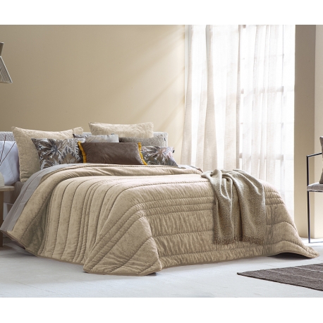 Bedspread Nui Arena 250x270 cm, 2 pillow cases included