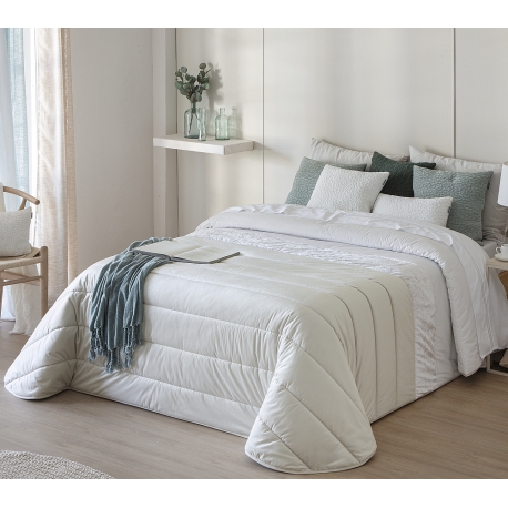 Lovatiesė Arlet Beig 250x270 cm, su 2 pagalvėlių užvalkalais, velvetas